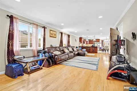 286 James St, Hackensack, NJ 07601 photo 7