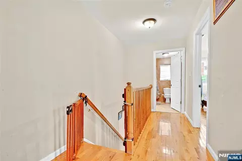 286 James St, Hackensack, NJ 07601 photo 22