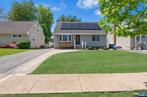 71 Wingra Ave, Rutherford, NJ 07070