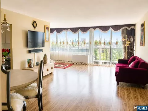 770 Anderson Ave #6R, Cliffside Park, NJ 07010