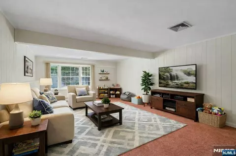 Living - 98 Vassar Dr, Paramus, NJ 07652 photo 4 of 5