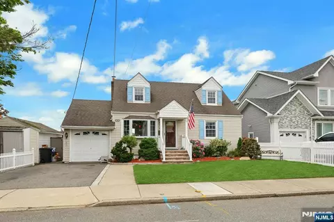 23 William St, Saddle Brook, NJ 07663
