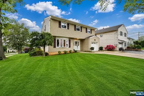 32 Crestwood Ave, Nutley, NJ 07110