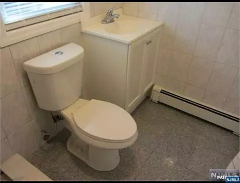 421 Riverside Dr, Wayne, NJ 07470 photo 7