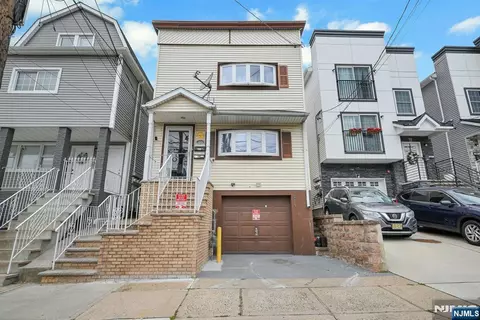 225 Palmer St, Elizabeth, NJ 07202