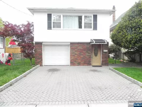 26 Marshall Ave, Little Ferry, NJ 07643
