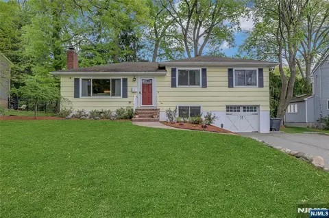 235 Nottingham Rd, Ramsey, NJ 07446