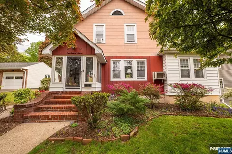 111 3rd Ave, Westwood, NJ 07675
