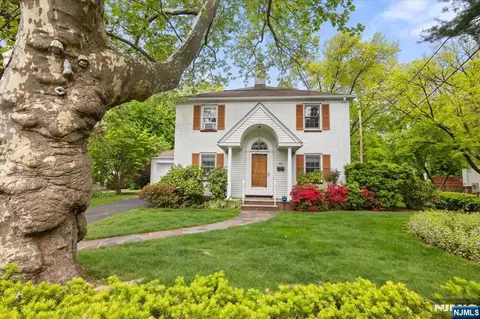 302 Howard Ave, Fair Lawn, NJ 07410