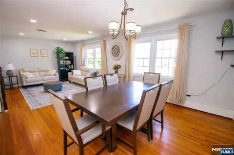 101 Larch Ave, Dumont, NJ 07628