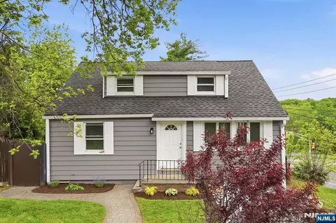 1 Lorelei Rd, West Orange, NJ 07052