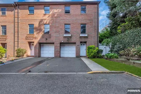 3661 Meadow Ln, North Bergen, NJ 07047