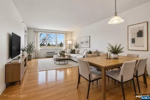 15 Enterprise Ct #105, Jersey City, NJ 07305