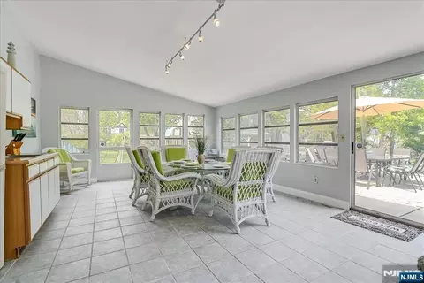 Exterior - 670 Swathmore Ln, Paramus, NJ 07652 photo 3 of 12