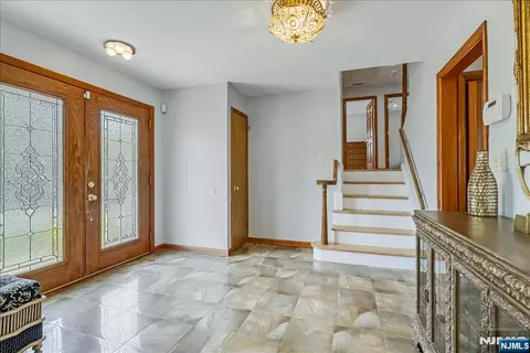 Entry Way - 670 Swathmore Ln, Paramus, NJ 07652 photo 1 of 1