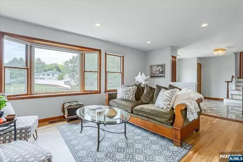 Living - 670 Swathmore Ln, Paramus, NJ 07652 photo 5 of 5