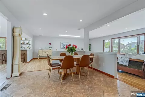 Dining - 670 Swathmore Ln, Paramus, NJ 07652 photo 3 of 3