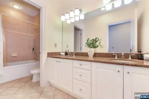 Bath - 3 Christopher Ct, Montclair, NJ 07042 photo 5 of 7