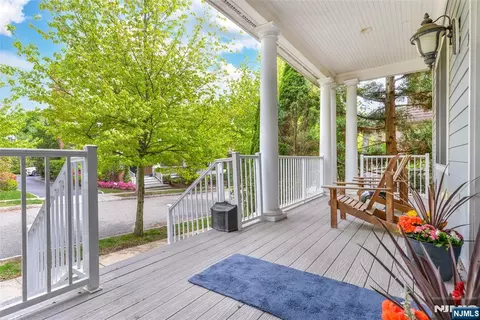 Exterior - 3 Christopher Ct, Montclair, NJ 07042 photo 2 of 4