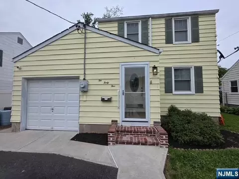 245 Paterson Ave, Lodi, NJ 07644