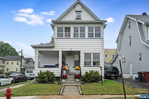 25 Woodland Ave, Nutley, NJ 07110