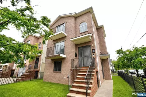 36 Brenner St, Newark, NJ 07108