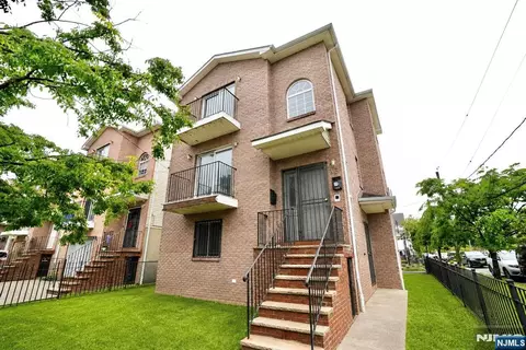 36 Brenner St, Newark, NJ 07108