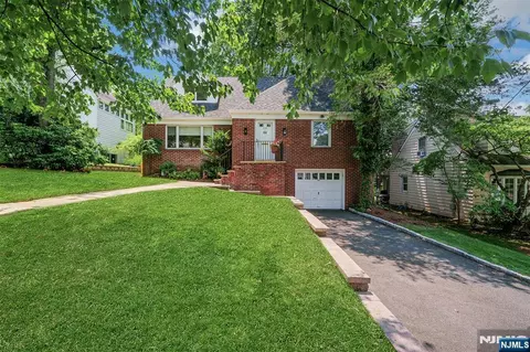 616 Rutland Ave, Teaneck, NJ 07666