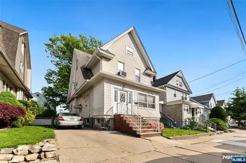 186 Oakwood Ave, Cliffside Park, NJ 07010