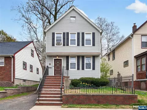 31 5th St, Ridgefield Park, NJ 07660