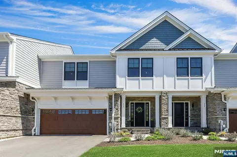 111 Woodmont Cir, River Vale, NJ 07675