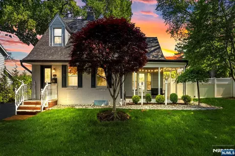 200 Hillside Ave, River Edge, NJ 07661