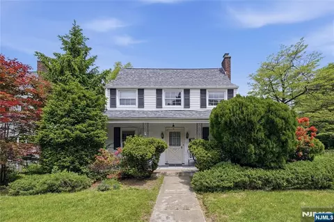 252 Washington Ave, Westwood, NJ 07675