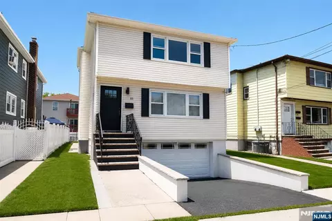 88 Manchester Pl, Newark, NJ 07104