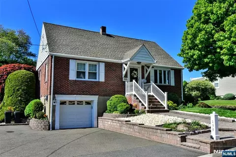 159 Overlook Ave, North Haledon, NJ 07508