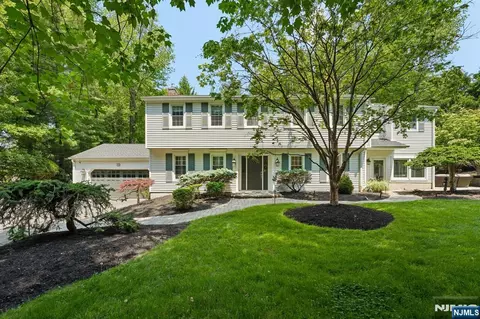 78 Pierson Ave, Norwood, NJ 07648