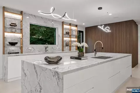 Kitchen - 1 Lambs Ln, Cresskill, NJ 07626 photo 3 of 3