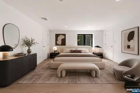 Bedroom - 1 Lambs Ln, Cresskill, NJ 07626 photo 7 of 7