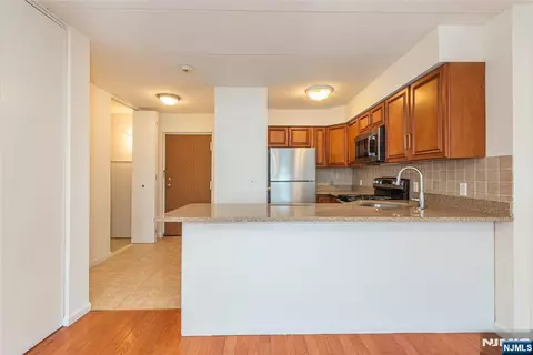 Kitchen - 5 Linden St #3J, Hackensack, NJ 07601 photo 1 of 4
