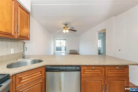 Kitchen - 5 Linden St #3J, Hackensack, NJ 07601 photo 3 of 4