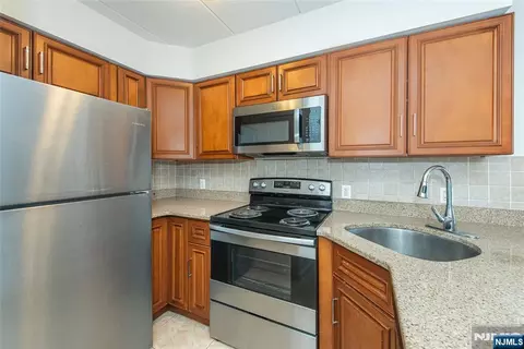 Kitchen - 5 Linden St #3J, Hackensack, NJ 07601 photo 4 of 4