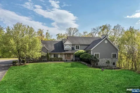 65 Gunn Rd, Branchville, NJ 07826