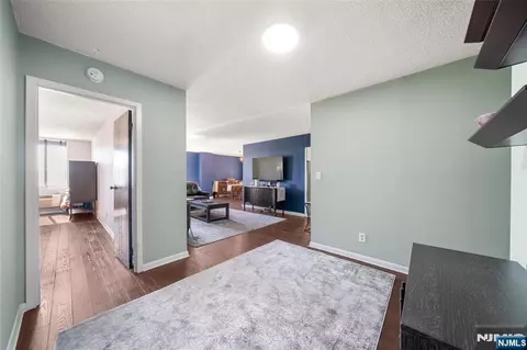 160 Overlook Ave #2C, Hackensack, NJ 07601 photo 11