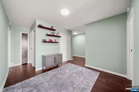 160 Overlook Ave #2C, Hackensack, NJ 07601 photo 10