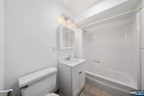 160 Overlook Ave #2C, Hackensack, NJ 07601 photo 19