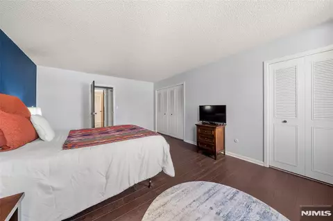 Bedroom - 160 Overlook Ave #2C, Hackensack, NJ 07601 photo 4 of 4