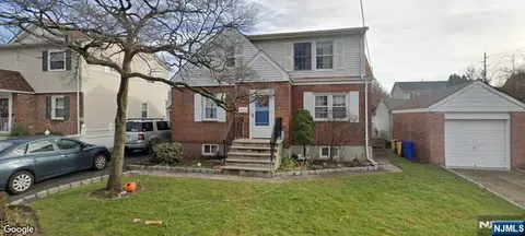 365 Grove St, New Milford, NJ 07646