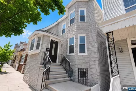 6119 Tyler Pl, West New York, NJ 07093