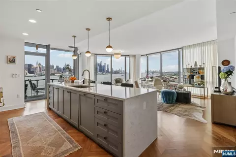 9 Ave At Port Imperial #1007, West New York, NJ 07093