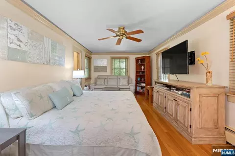 Bedroom - 694 Sunset Rd, Teaneck, NJ 07666 photo 2 of 4